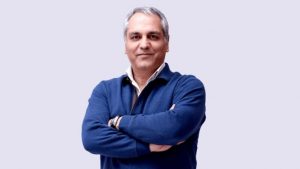 مهران مدیری با لباس آبی