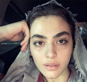 عکس بدون آرایش ریحانه پارسا