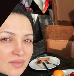 تصویر بدون آرایش روناک یونسی