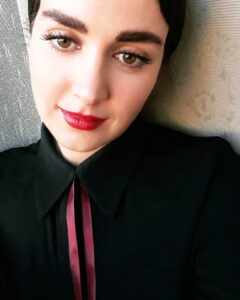 تیپ مشکی افسانه پاکرو