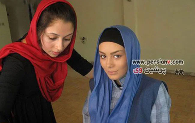 عکس های بدون آرایش سحر قریشی با شال آبی