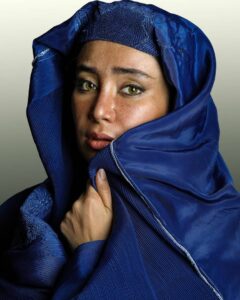 گریم بهاره افشاری در فیلم رقص دلفین ها