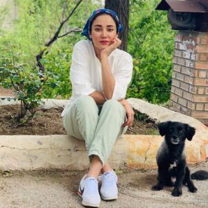 بهاره افشاری و سگش تامی