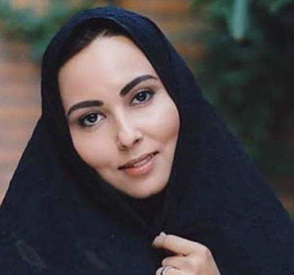 پرستو صالحی با چادر مشکی - عمل زیبایی پرستو صالحی