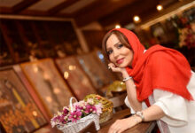 پرستو صالحی با شال قرمز