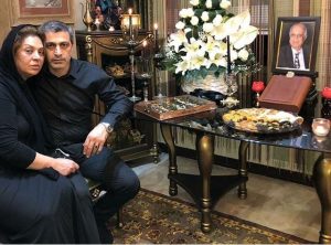 نسرین مقانلو و برادرش در سوگ پدر مرحومشان