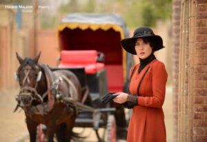 اولین عکس مهتاب کرامتی در سریال رقص روی شیشه 