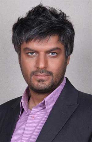 رنگ چشمان سام درخشانی