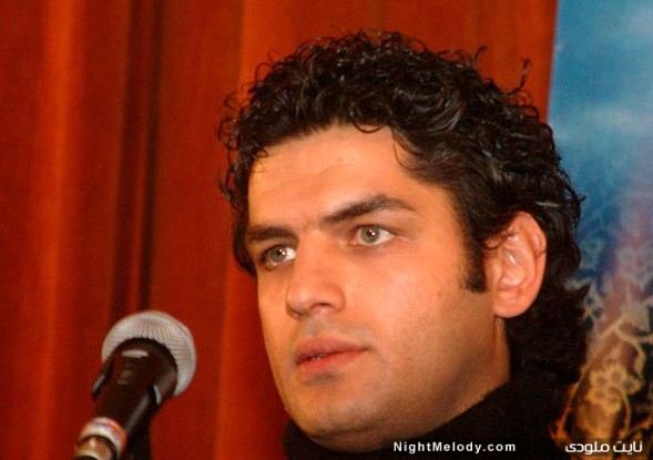 رنگ چشمان سام درخشانی