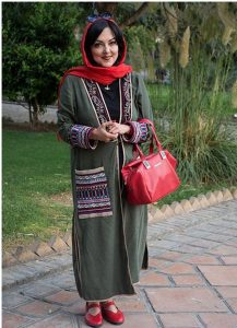 تیپ جنجالی پرستو گلستانی از بازیگران متولد ماه خرداد