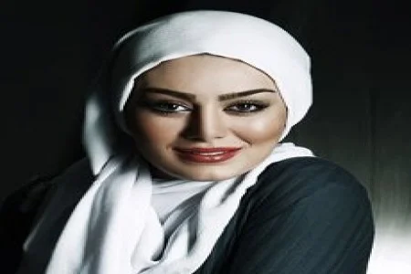 سحر قریشی با شال سفید - عمل زیبایی سحر قریشی