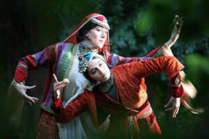 بازی مهتاب کرامتی در آتش سبز