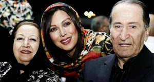 مهتاب کرامتی و پدر و مادرش