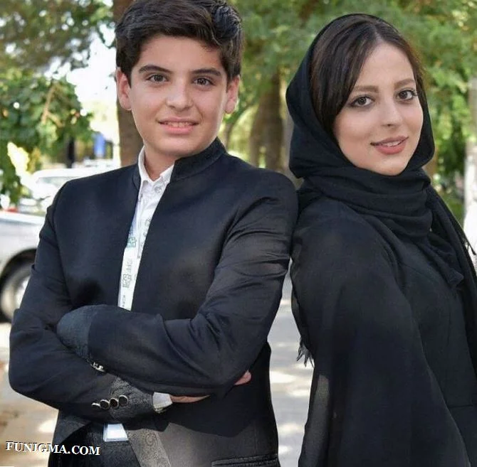 مانی رحمانی با کت مشکی