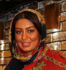 سحر قریشی با روسری رنگی - عمل زیبایی سحر قریشی