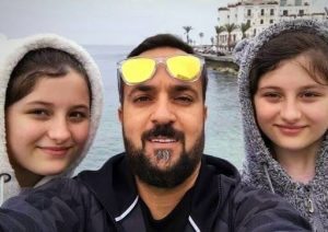 سارا و نیکای پایتخت در کنار احمد مهرانفر