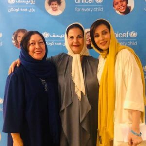 مهتاب کرامتی در کنار پوری بنایی هنرپیشه قدیمی سینما