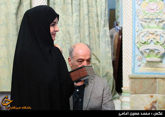 مریلا زارعی با چادر