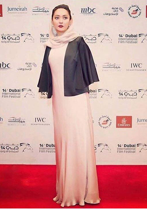 نیکی کریمی با لباس صورتی - نیکی کریمی جشنواره کن