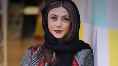 آزاده صمدی گیلانی با شال مشکی