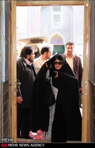 مریلا زارعی با چادر