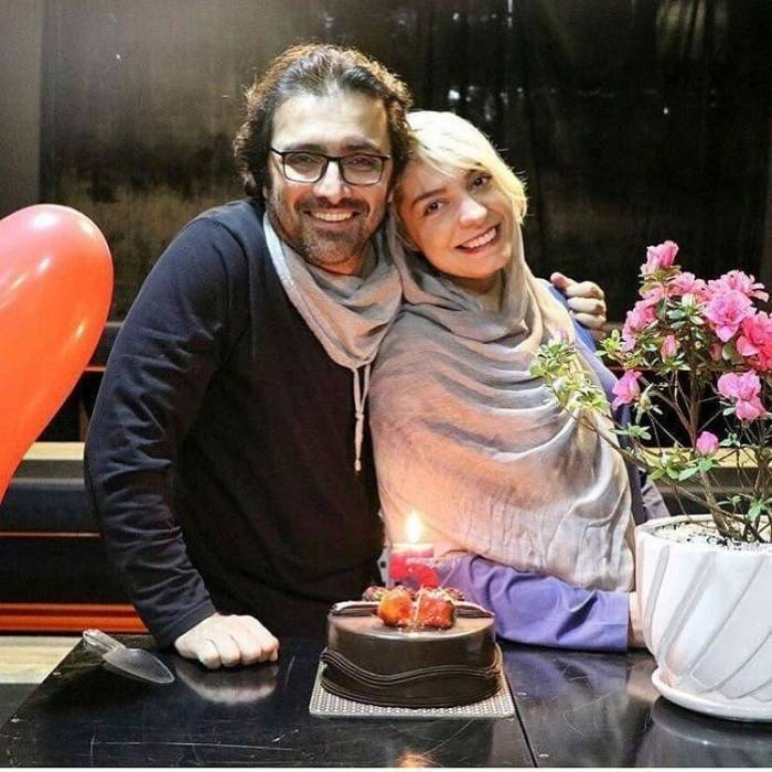 امین زندگانی و الیکا عبدالرزاقی با شال سفید