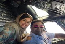 نفیسه روشن و همسرش با لباس خلبانی