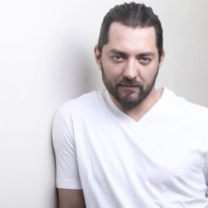 تیپ سفید بهرام رادان