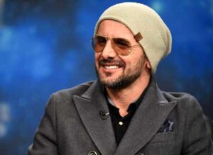 تیپ زمستانی امین حیایی