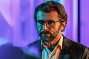 امین حیایی در سریال آقازاده