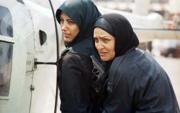 رویا نونهالی و لادن طباطبایی - رویا نونهالی در نقش ناتاشا