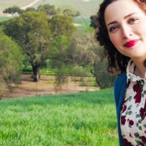 بهنوش طباطبایی در صحرا