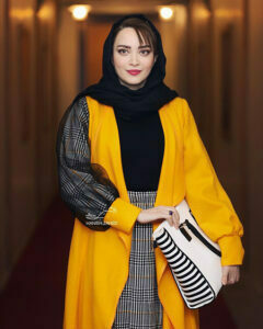بهنوش طباطبایی با لباس زرد