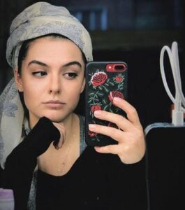 سلفی دنیا مدنی در آیینه