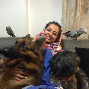 نفیسه روشن حامی حیوانات