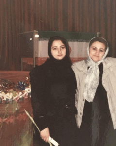 نوجوانی نفیسه روشن