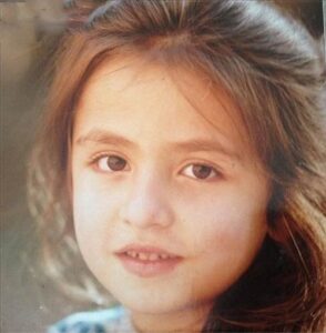 کودکی گلاره عباسی