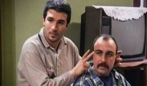 یوسف تیموری در کوچه اقاقیا