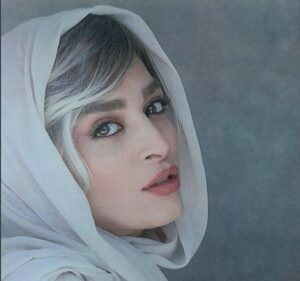 بیوگرافی اندیشه فولادوند