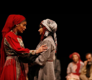 سانیا سالاری در نمایش مطرب عاشق