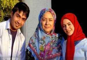 آزیتا حاجیان و حسین مهری و الناز حبیبی در سریال تا ثریا 