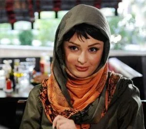 نیوشا ضیغمی در فیلم گشت ارشاد