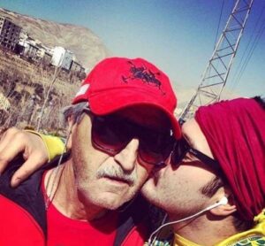 میلاد کی مرام در کنار پدرش