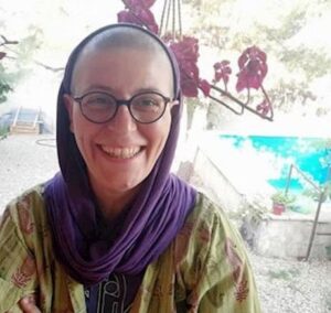 کچل کردن سوسن پرور