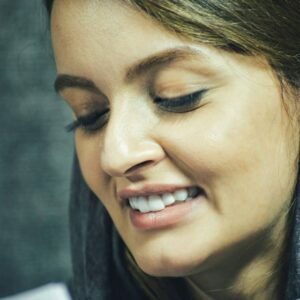 بیوگرافی نیلوفر پارسا