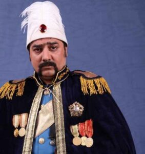 برزو ارجمند در سریال قهوه تلخ