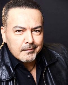 بیوگرافی فریبرز عرب‌ نیا