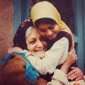 غزل شاکری در کنار شهلا ریاحی