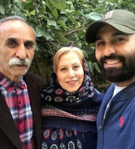 نیما رئیسی و پدر و مادرش