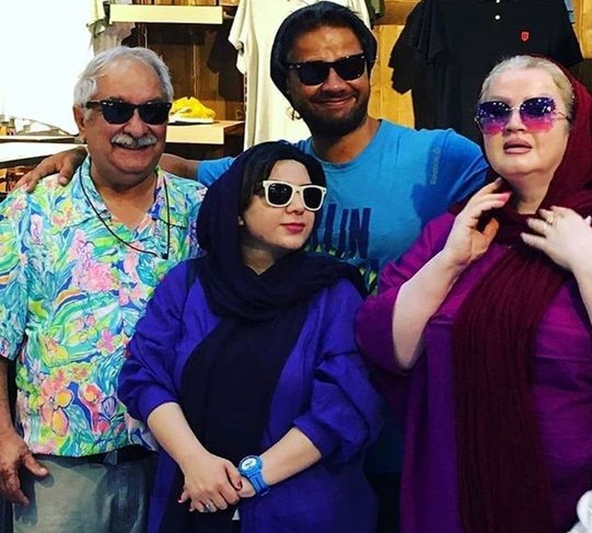 عکسی دیده نشده از علی صادقی و خانواده طنزش